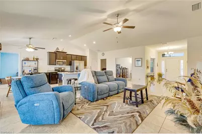 614 SW 31st Ter, Cape Coral, FL 33914 - Photo 5