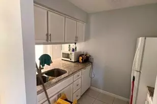 933 SE 24th Ave, Cape Coral, FL 33990 - Photo 3