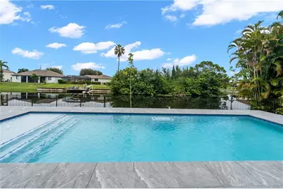 305 SW 15th Ter, Cape Coral, FL 33991 - Photo 33