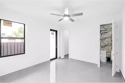 305 SW 15th Ter, Cape Coral, FL 33991 - Photo 21