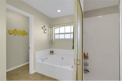 401 NW 18th Ave, Cape Coral, FL 33993 - Photo 21