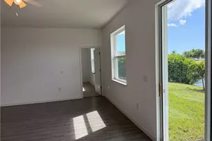 916 NW 3rd Ave, Cape Coral, FL 33993 - Photo 7