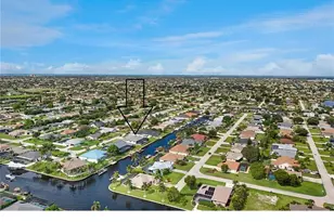 215 SW 37th Ln, Cape Coral, FL 33914 - Photo 5