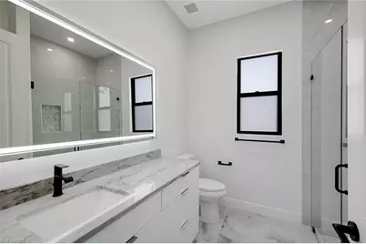215 SW 37th Ln, Cape Coral, FL 33914 - Photo 25