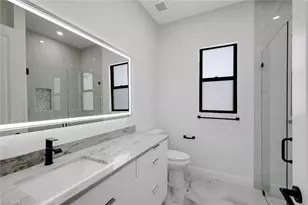 215 SW 37th Ln, Cape Coral, FL 33914 - Photo 25