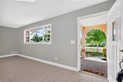 305 SE 27th Ter, Cape Coral, FL 33904 - Photo 7