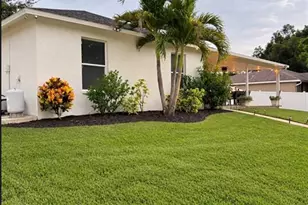 733 Arundel Cir, Fort Myers, FL 33913 - Photo 7