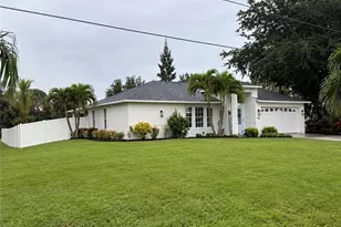 733 Arundel Cir, Fort Myers, FL 33913 - Photo 3