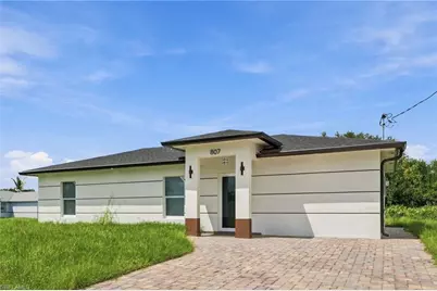 807 Casper Yost St E, Lehigh Acres, FL 33974 - Photo 3