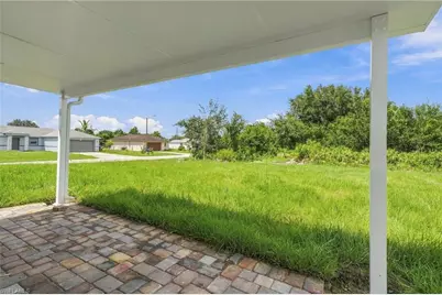 807 Casper Yost St E, Lehigh Acres, FL 33974 - Photo 5