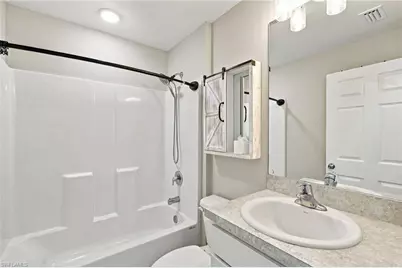 1615 NE 34th Ln, Cape Coral, FL 33909 - Photo 15