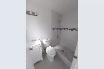 317 Tarpon Dr, Cape Coral, FL 33904 - Photo 11