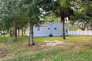 2371 Lafayette St, Fort Myers, FL 33901 - Photo 7