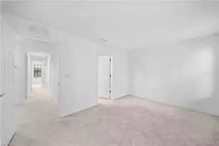 14191 Oviedo Pl, Fort Myers, FL 33905 - Photo 9