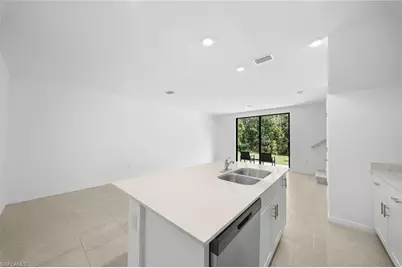 14191 Oviedo Pl, Fort Myers, FL 33905 - Photo 5