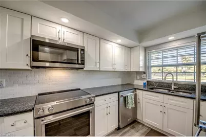 7050 Nantucket Cir #1, North Fort Myers, FL 33917 - Photo 9
