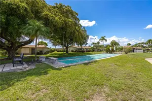 5586 Pendlewood Ln, Fort Myers, FL 33919 - Photo 23
