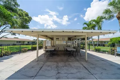 5586 Pendlewood Ln, Fort Myers, FL 33919 - Photo 33