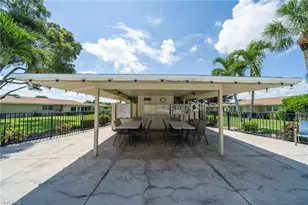 5586 Pendlewood Ln, Fort Myers, FL 33919 - Photo 33