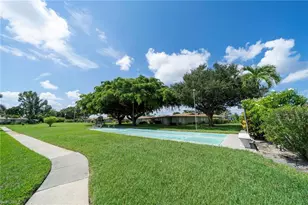 5586 Pendlewood Ln, Fort Myers, FL 33919 - Photo 25