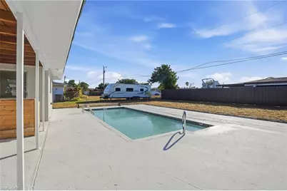 312 Hollywood St, Lehigh Acres, FL 33936 - Photo 7