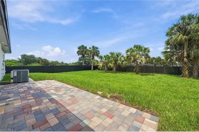 707 Sawyer St, Lehigh Acres, FL 33974 - Photo 15