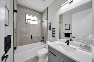 1412 SW 4th Ln, Cape Coral, FL 33991 - Photo 23