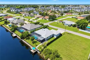 1412 SW 4th Ln, Cape Coral, FL 33991 - Photo 3