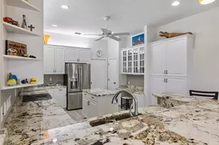 822 Cypress Lake Cir, Fort Myers, FL 33919 - Photo 13