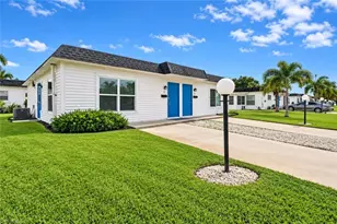 37 Hamlin Ct, Lehigh Acres, FL 33936 - Photo 11
