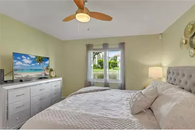9900 Sunset Cove Ln #117, Fort Myers, FL 33919 - Photo 15