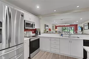 9900 Sunset Cove Ln, Fort Myers, FL 33919 - Photo 3