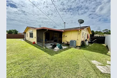 1219 Dunndale St, Lehigh Acres, FL 33936 - Photo 5