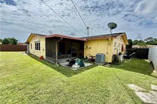 1219 Dunndale St, Lehigh Acres, FL 33936 - Photo 5