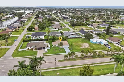 417 Trafalgar Pkwy, Cape Coral, FL 33991 - Photo 23