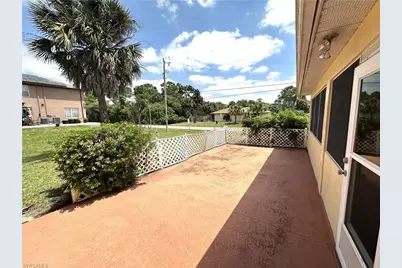2409 Del Ray Pl, Lehigh Acres, FL 33936 - Photo 31