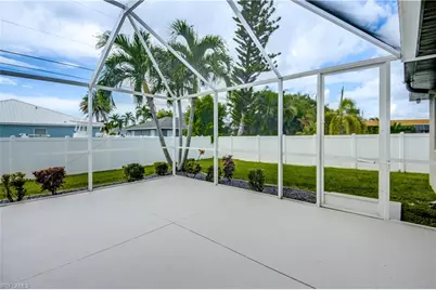 816 SW 28th Ter, Cape Coral, FL 33914 - Photo 47