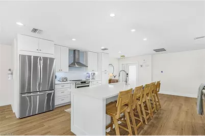 8 Palmview Blvd, Fort Myers Beach, FL 33931 - Photo 3