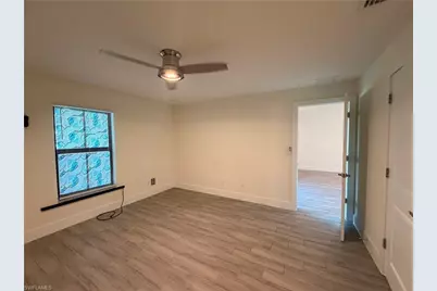 546 SE 5th Pl, Cape Coral, FL 33990 - Photo 23