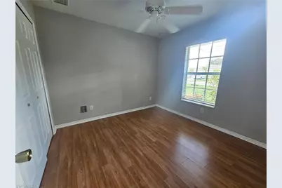 1036 SE 11th St, Cape Coral, FL 33990 - Photo 11