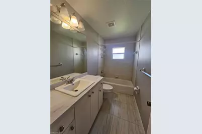 1036 SE 11th St, Cape Coral, FL 33990 - Photo 13