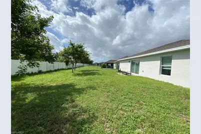 2821 NW 6th Pl, Cape Coral, FL 33993 - Photo 27