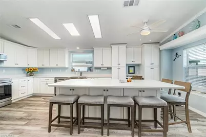 17521 Primrose Ct, Fort Myers Beach, FL 33931 - Photo 7