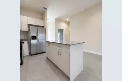 3303 SW 8th Pl #205, Cape Coral, FL 33914 - Photo 5