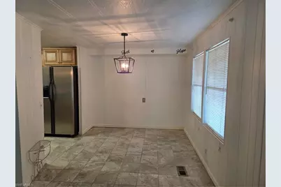 613 Friendly Pl, North Fort Myers, FL 33917 - Photo 15