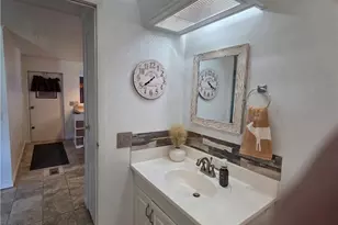 613 Friendly Pl, North Fort Myers, FL 33917 - Photo 27