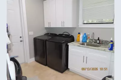 420 Broward Ave, Labelle, FL 33935 - Photo 11