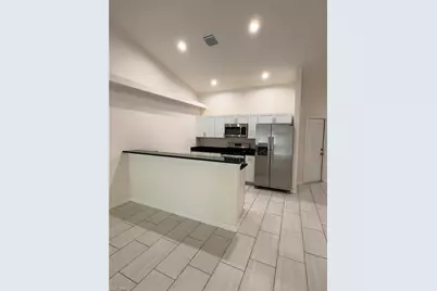 826 Gleason Pkwy, Cape Coral, FL 33914 - Photo 3
