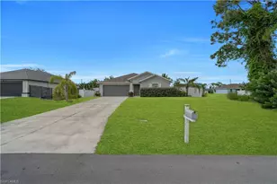 1925 NE 33rd Ln, Cape Coral, FL 33909 - Photo 31