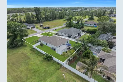 1925 NE 33rd Ln, Cape Coral, FL 33909 - Photo 39